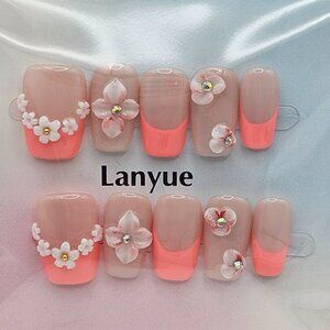 Press On Nails - Pink French Tips with 3D Flowers / Size Medium (10 pack)